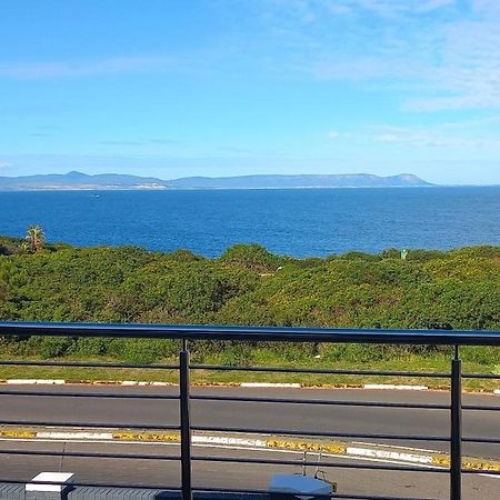 The Whale'S Tale Guesthouse Hermanus Exterior foto